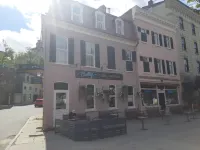 Hotel Belley Hotels near Samuel de Champlain Statue