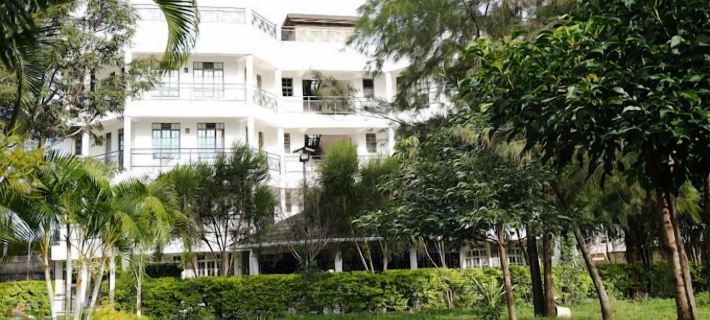 Queen's Way Resort Hotels in Kisumu