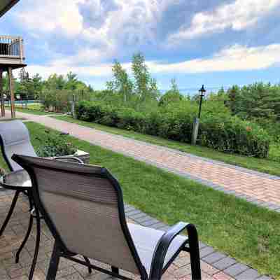 Atlantic Eyrie Lodge Hotel Exterior