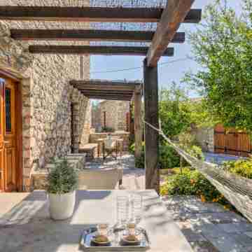 Mare Monte Luxury Suites Hotel Exterior