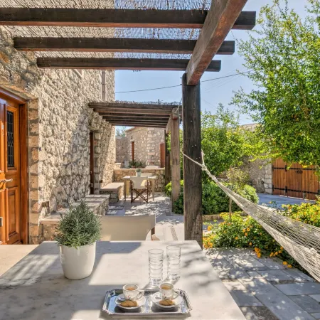 Mare Monte Luxury Suites
