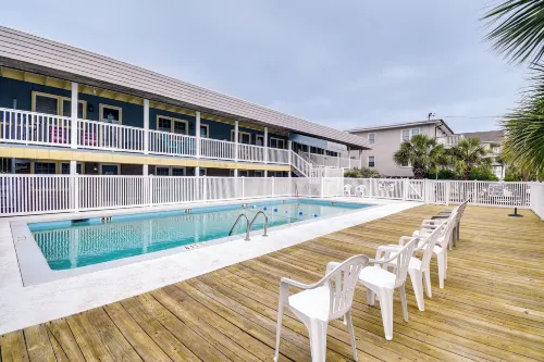 Steps to Beach! North Myrtle Beach (Cherry Grove) - Apartments