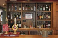 The Plough Inn - bar