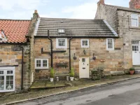 Willow Nook Hotels near North Yorkshire Moors Railway - (Goathland,Station)