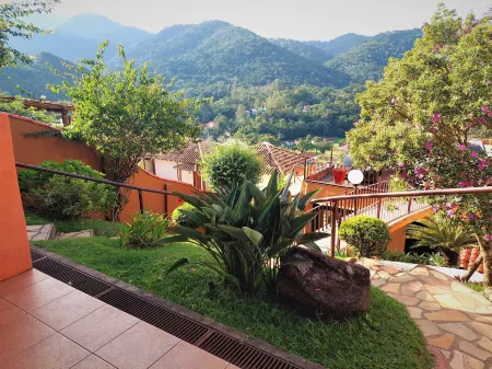 Pousada Santa Fe de Penedo Отели рядом с достопримечательностью «Pequena Finlândia»