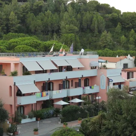 Mistral Hotel