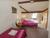 Betty's Barn Hotels in Eaton-under-Heywood