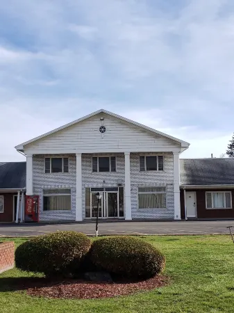 Budget Inn Horseheads Отели в г. Элмайра