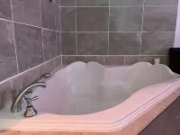 Hotel Cowansville Hotels in Sutton