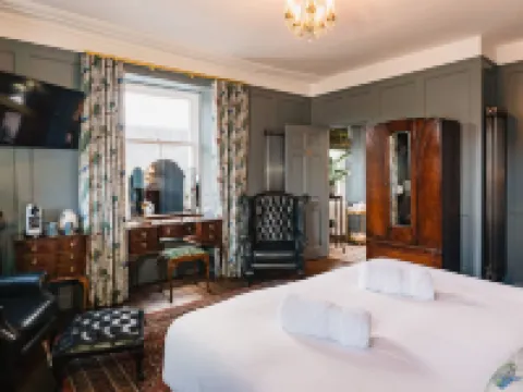 Coorie Inn Restaurant and Rooms Hotels in Crieff