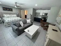 Tarpon Tale Inn - Parkplatz