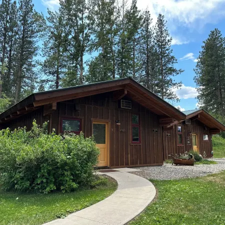 Chewuch Inn & Cabins