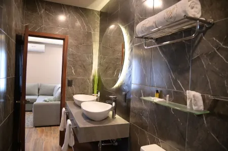 Hotel Victoria Отели рядом с достопримечательностью «1980»