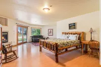 H7 at Hope Mountain -- 6-Bedroom Retreat Home at Allenspark Colorado Home - balcony