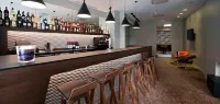 Square Hotel - bar
