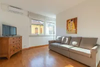 Joivy Welcoming Flats by Lake Como Hotels in Brunate