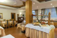 Hotel Lucia - breakfast