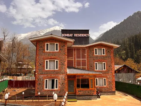 Bombay Residency Отели в г. Anantnag