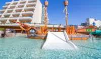 Golden Bahía de Tossa & Spa  . - Beach