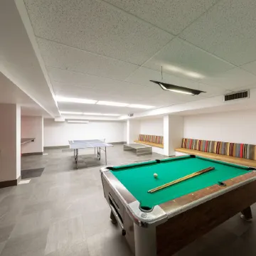 HI Edmonton - Hostel