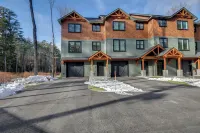 Spacious Conway Vacation Rental w/ Pool Table - Apartments