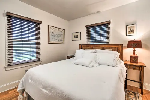 Restored 1920's Cottage on 1 Acre w/ Fire Pit
