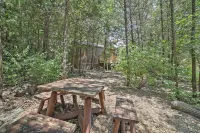 4 Mi to Museums Cozy Branson Cabin - spa