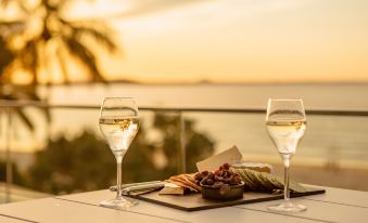 Netanya Noosa Beachfront Resort