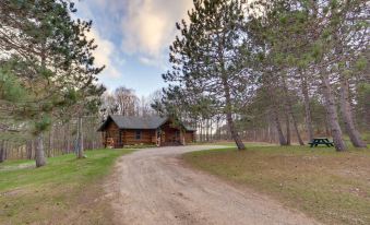 Rustic Tustin Cabin on 7 Acres w/ Fire Pit & Porch