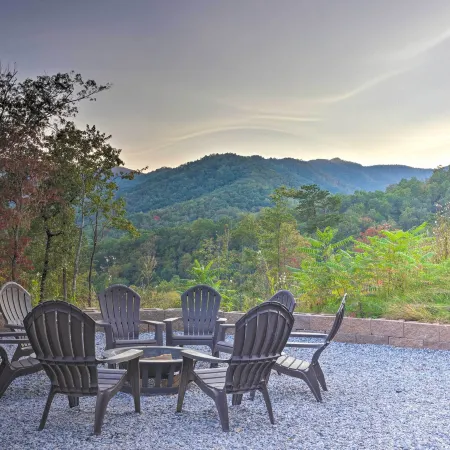 Family Holiday Retreat! Mtn-View Blue Ridge Home