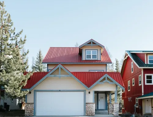 Private Hot Tub & Fireplace, Steps to Lift & Bike Trails, Short Drive to Golf.