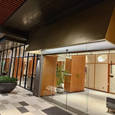 Hotel Osaka PIK 2 Các khách sạn gần Trung tâm mua sắm PIK Avenue