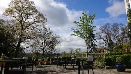 Leixlip Manor Hotel Отели в г. Данбойн