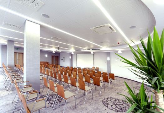 3. 몰로 리조트 호..