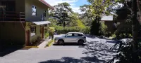 Cala Lodge - parking