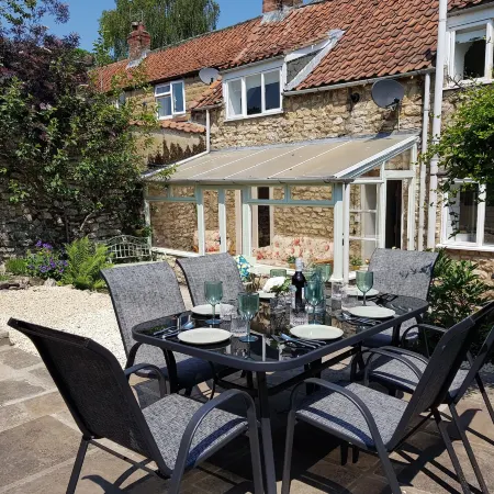 Cruck Cottage Hotele w: Pickering