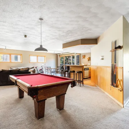 East Bay Condos 111