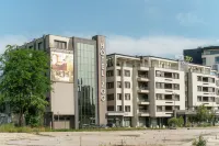 Hotel Zoo Sofia - Secured Paid Parking