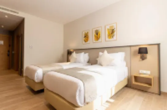 Golden Tulip Opera Alger Hotels in 