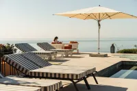 Casa Pôr do SAL Hotels in Luz