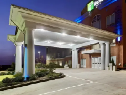 Holiday Inn Express & Suites GRAHAM by IHG Hotels in Graham