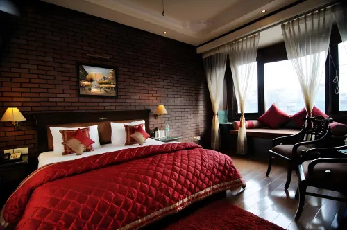 Hotel Diplomat Residency
