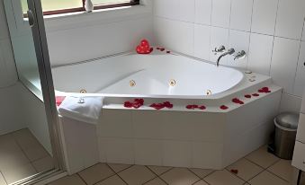 Nightingale Villas