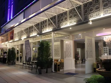 รูปภาพของชิโน เมซอง