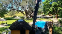 Cresta Riley's Hotel - Pools