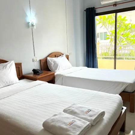 Ritzy House Hotel