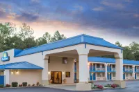 Days Inn by Wyndham Picayune Hotels in Picayune