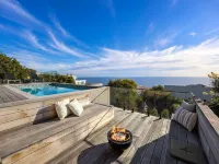 Azure Horizon Heated Pool with Stunning View Hotels in Mount Martha