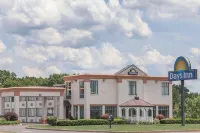 Days Inn by Wyndham Windsor Locks / Bradley Intl Airport Hotels in Windsor Locks