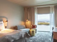 Clarion Hotel the Pier Hotels near Slottsskogsvallen